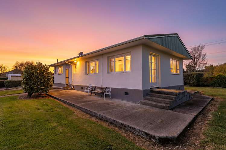 1764 Cust Road Cust_1