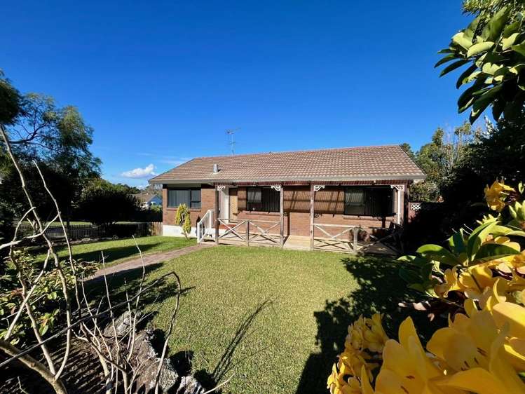 1 John Webster Place Glen Eden_0