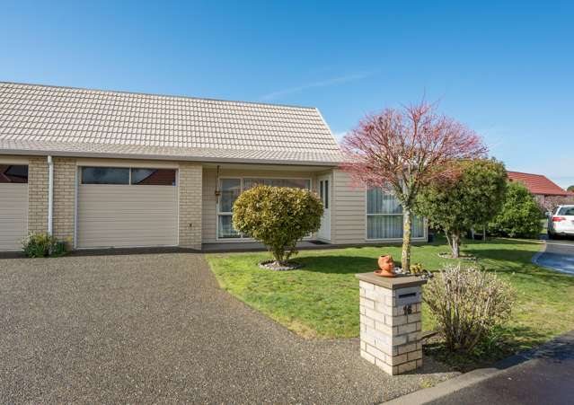 Easy Living and Perfectly Positioned