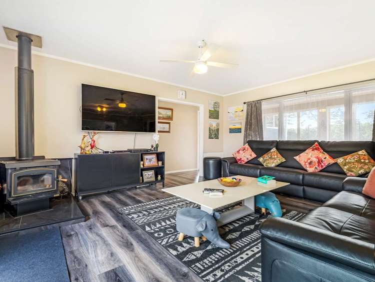318 Inland Road_4