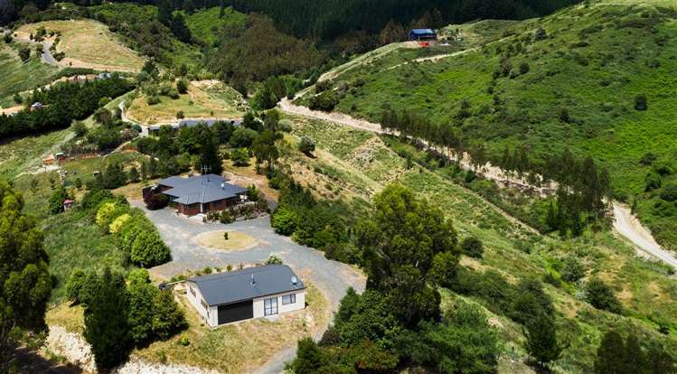 98 Mac'S Road Hira_0