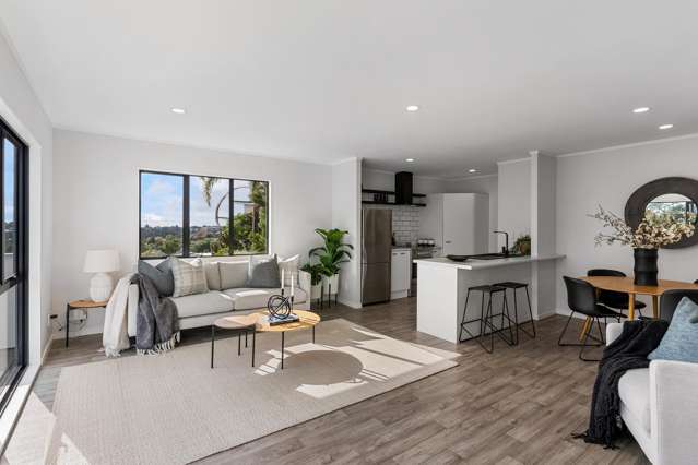 A SUNDRENCHED BIRKENHEAD ESCAPE. RENOVATED-VIEWS.