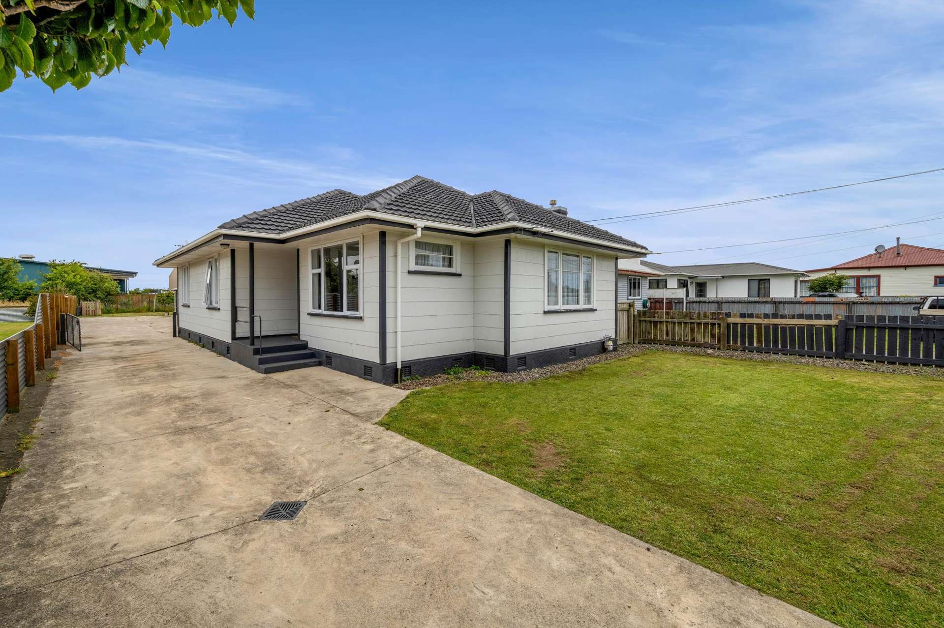 60 Egmont Street Hawera_0