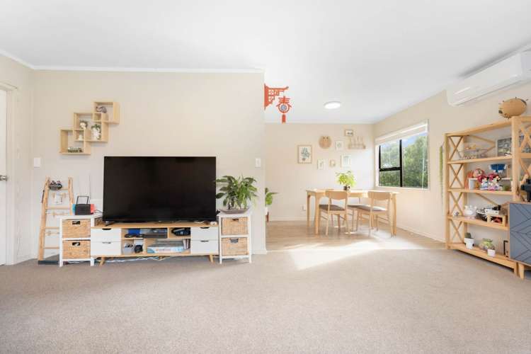 2/12 Benchmark Drive Massey_5