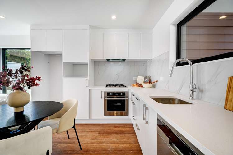 85 Rosier Road Glen Eden_9