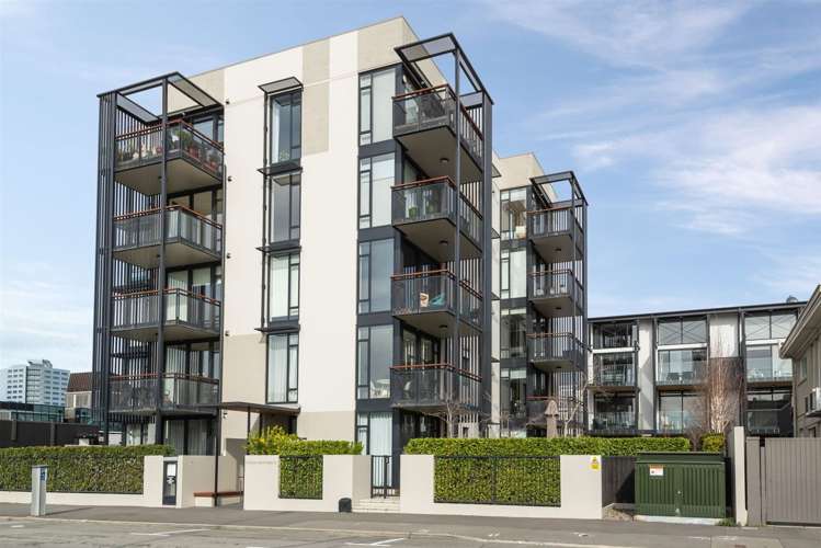 5/50 Kilmore Street_0
