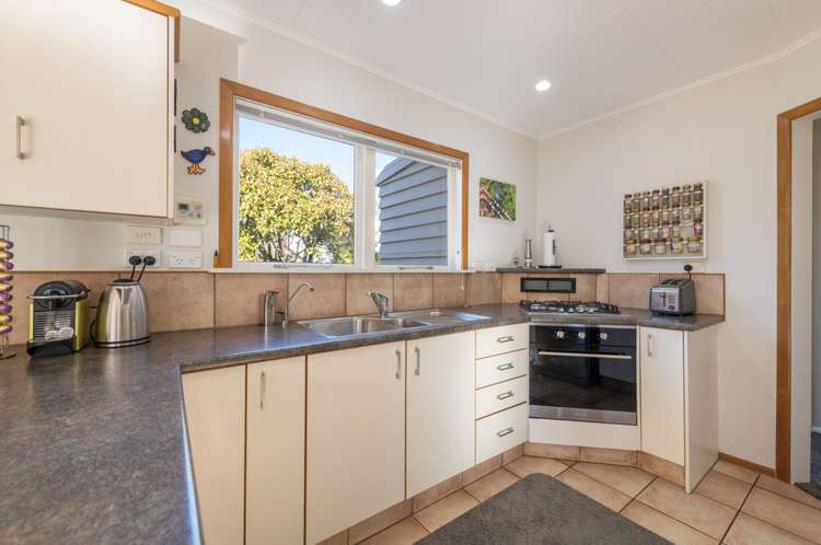 49 Arapiki Road Stoke_6