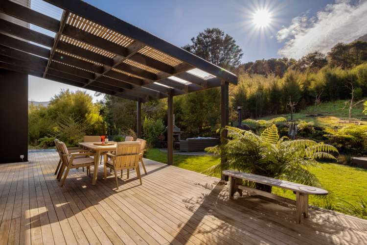 5 Toki Place Kaiuma Bay_15