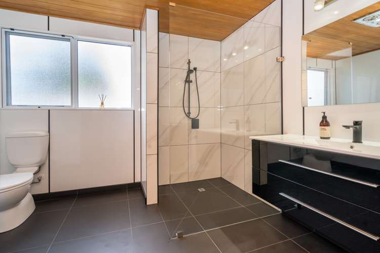 75 Lockharts Road Waitahuna_12