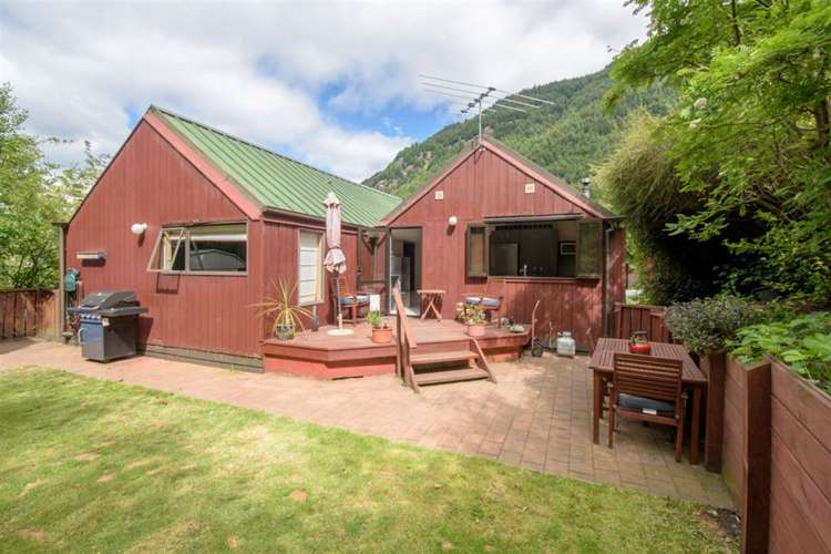 251 Fernhill Road Fernhill/Sunshine Bay_0