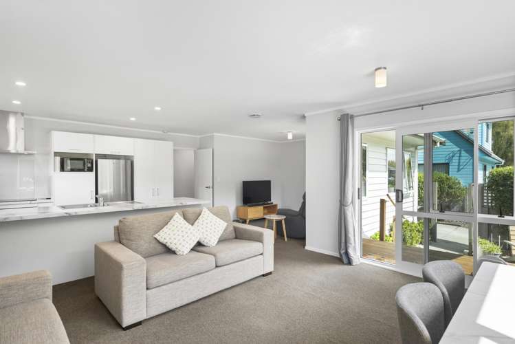 6 Hughan Craig Place_3