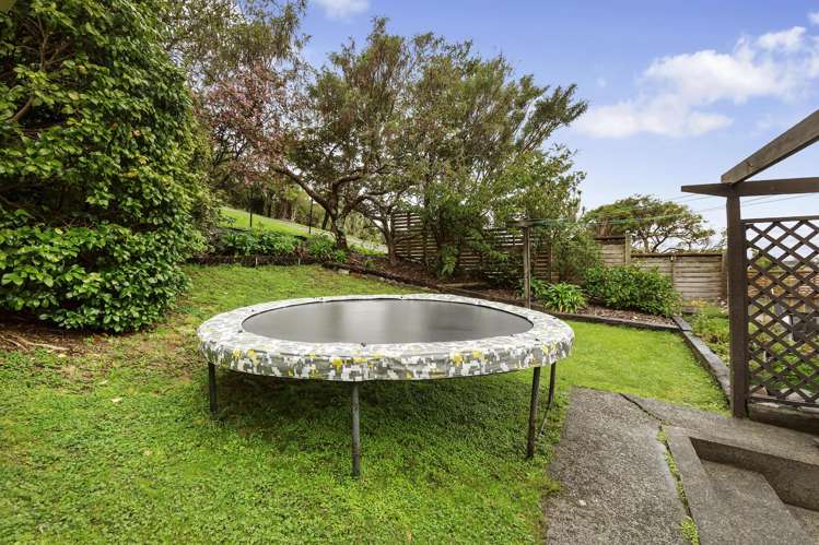 27 Magnolia Grove Maungaraki_18