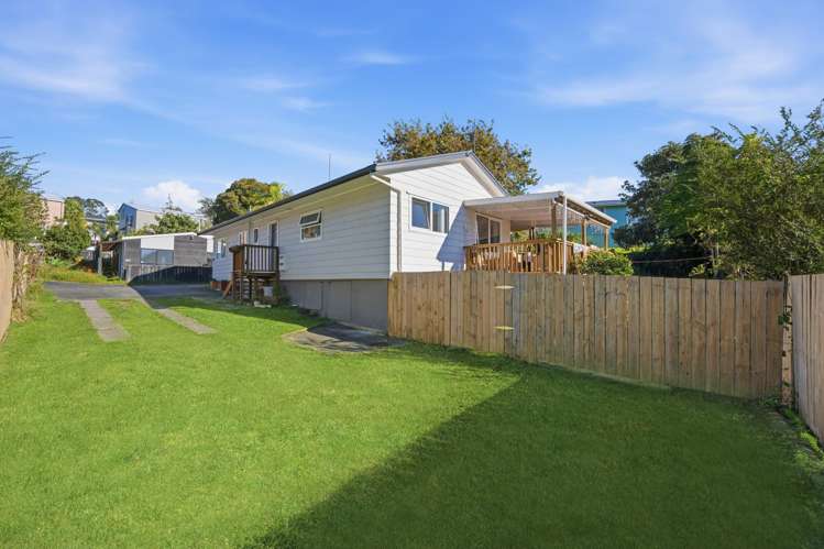 21b Taurus Crescent Beach Haven_14