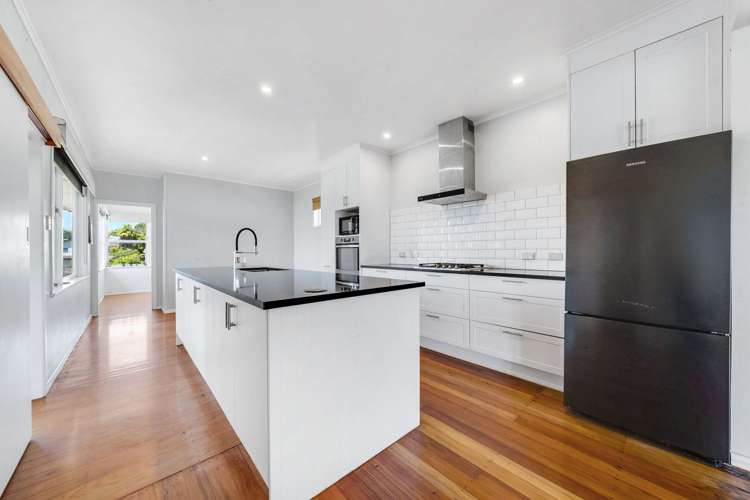 11 Eastglen Road Glen Eden_7