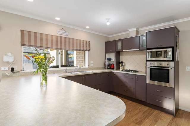 29 Leanne Way Waikanae Beach_3