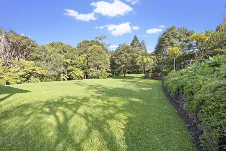 149K Glengarry Road Glen Eden_24