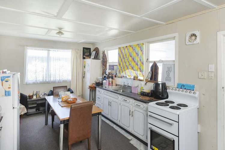 72 Awapuni Road Awapuni_6