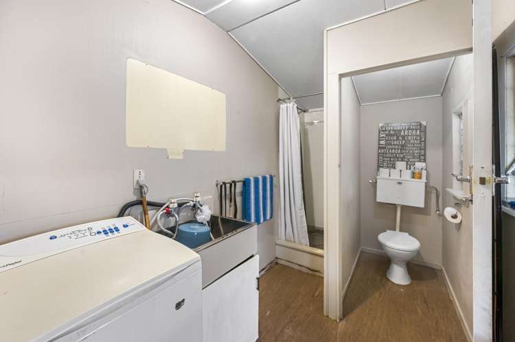 14 Read Crescent Clive_14