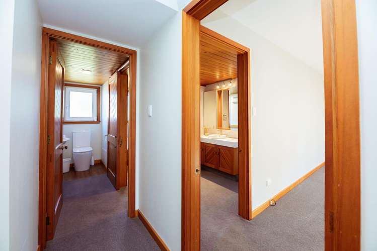 223 Middle Road Allenton_17