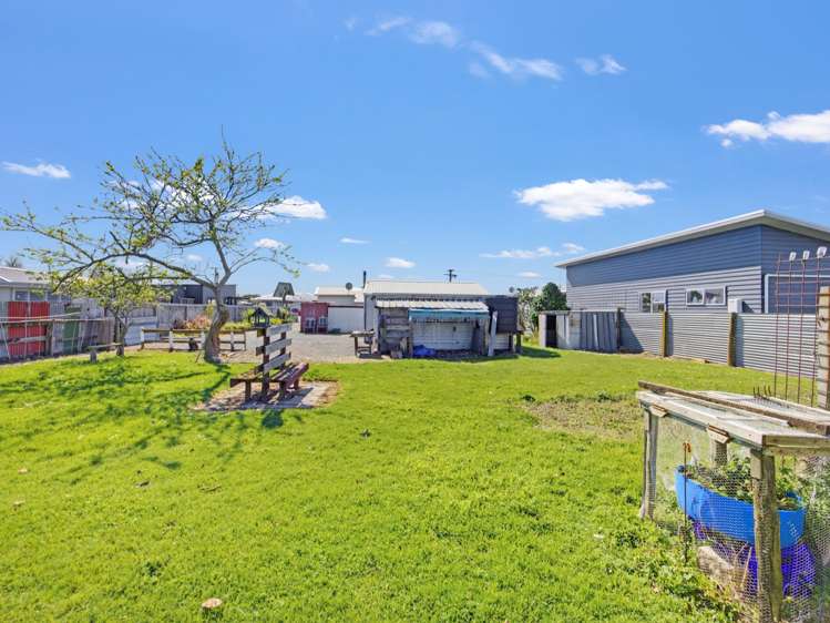 24 Linklater Ave Foxton Beach_21