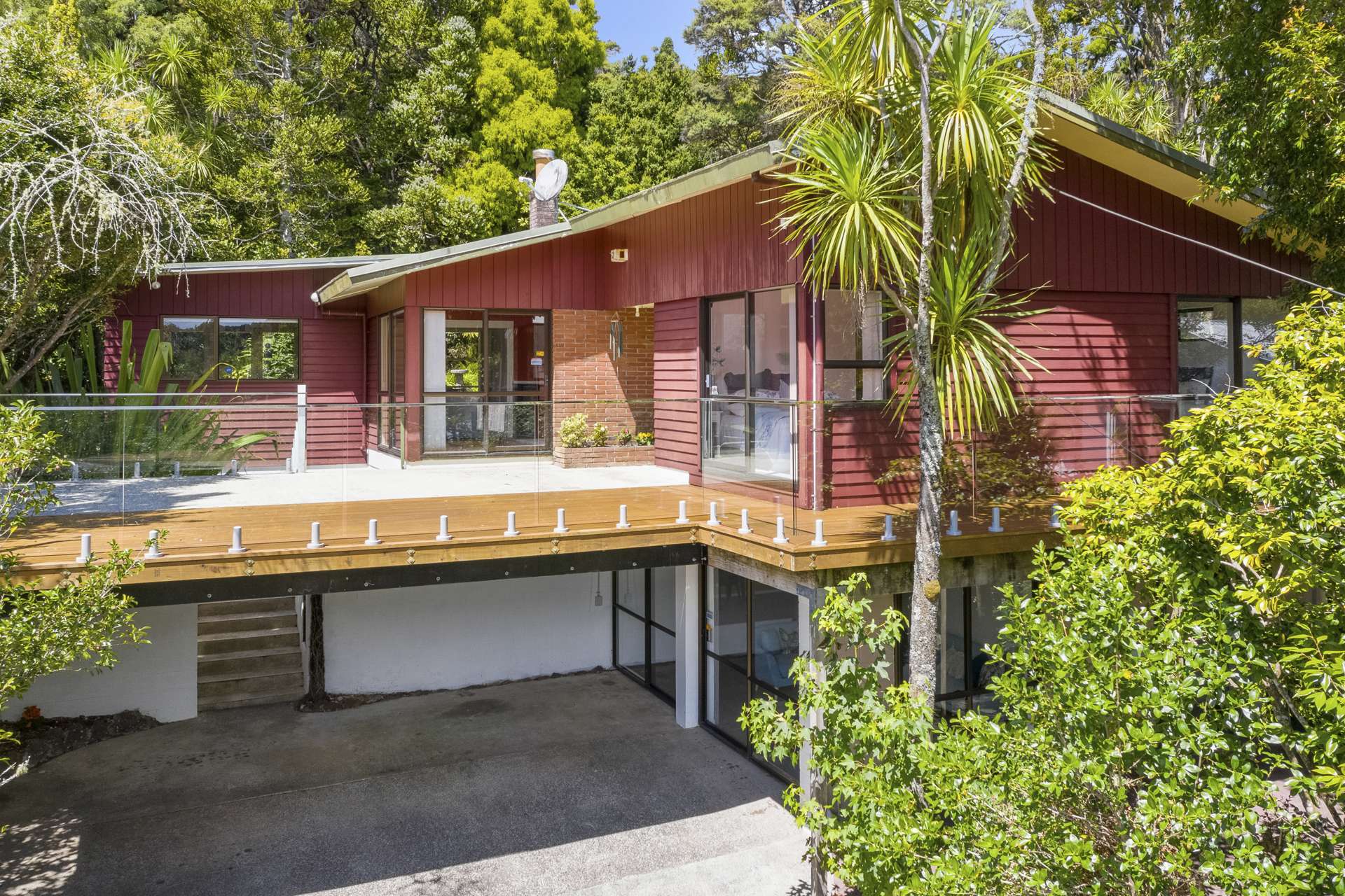 61 Woodfern Crescent Titirangi_0