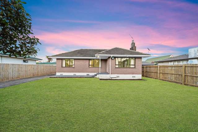 Welcoming, Effortlessly Liveable & Move-In Ready