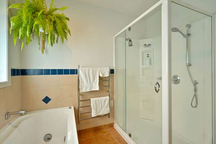 14 Harbour View Road Te Atatu Peninsula_13