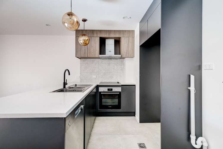 181 Portage Road New Lynn_6