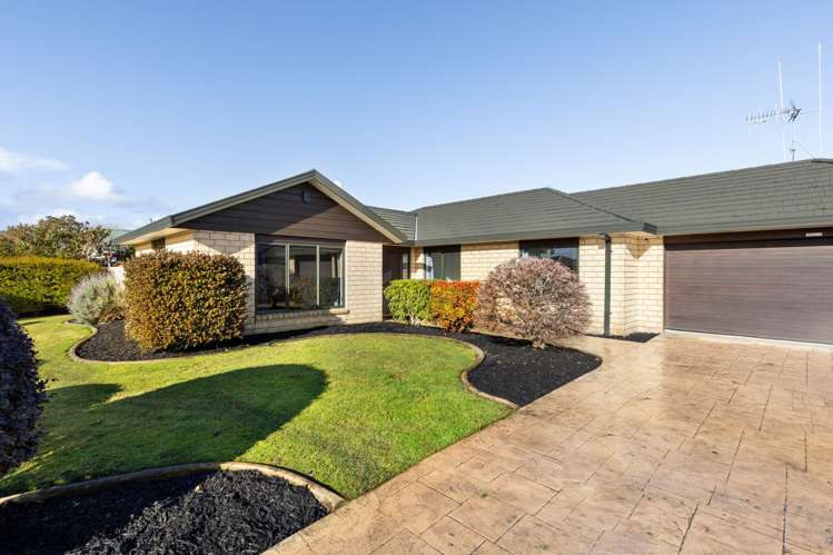 10 Cairns Crescent Rototuna_23