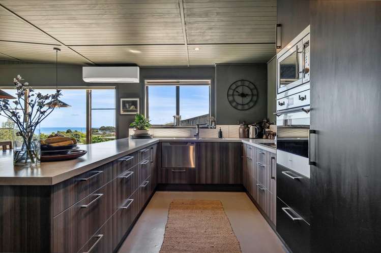 69 North Street Mokau_15