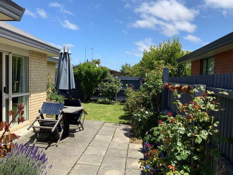 2/378 Burnett Street Ashburton_8