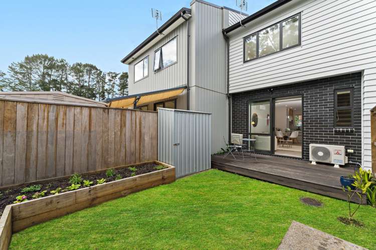 13 Kaimai Avenue Massey_12