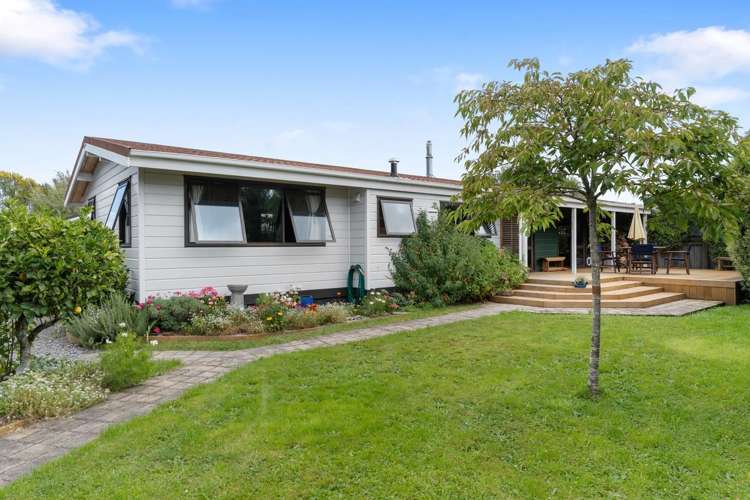 7 Deller Drive Carterton_18