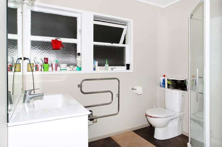 73 Target Road Totara Vale_8