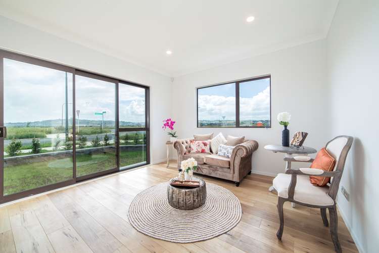 84 Donegal Park Drive Flat Bush_6