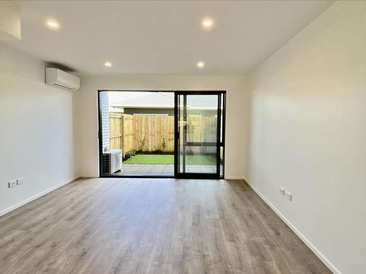 5/12 Enderby Drive 1801_14