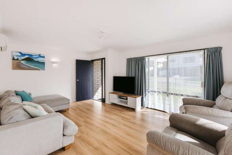 30 Heron Avenue East Matua_3