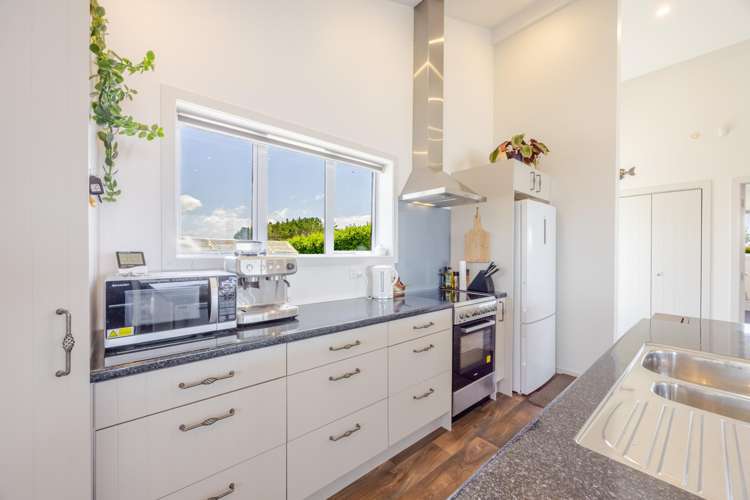 1165 Cooks Tooth Road Porangahau_12