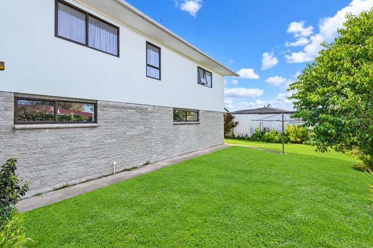 605A Queen Street East Parkvale_11