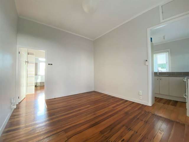 1/7 Jesmond Terrace Mt Albert_2