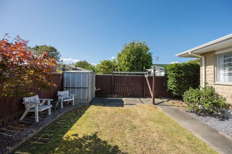 2/26 Exeter Street Stoke_15