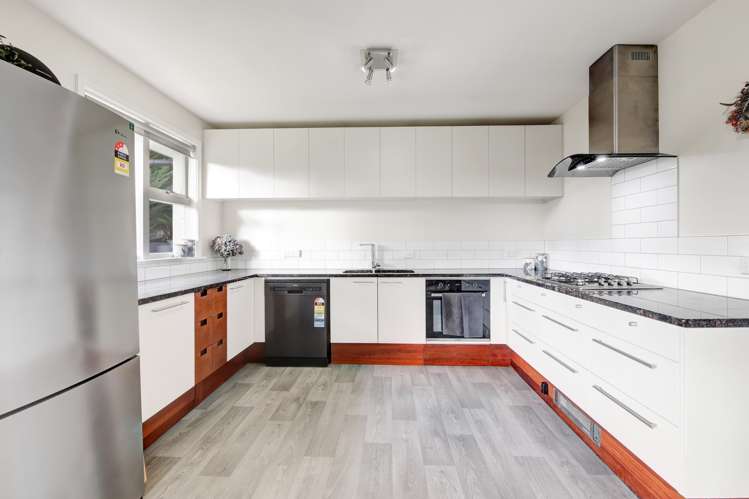 4 Warren Crescent Hillmorton_6