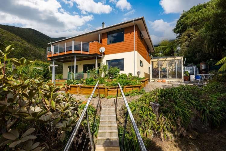 3 Ruataniwha Place Okiwi Bay_22