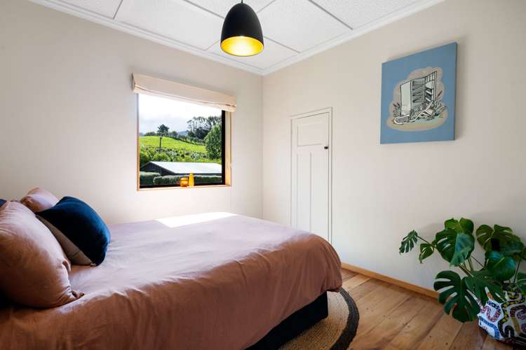 8 Tiwarawara Lane Puketotara_30