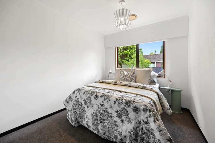 804 River Road Chartwell_15