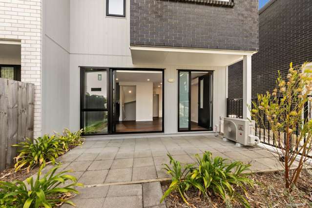 19 Tokai Place Glen Eden_2