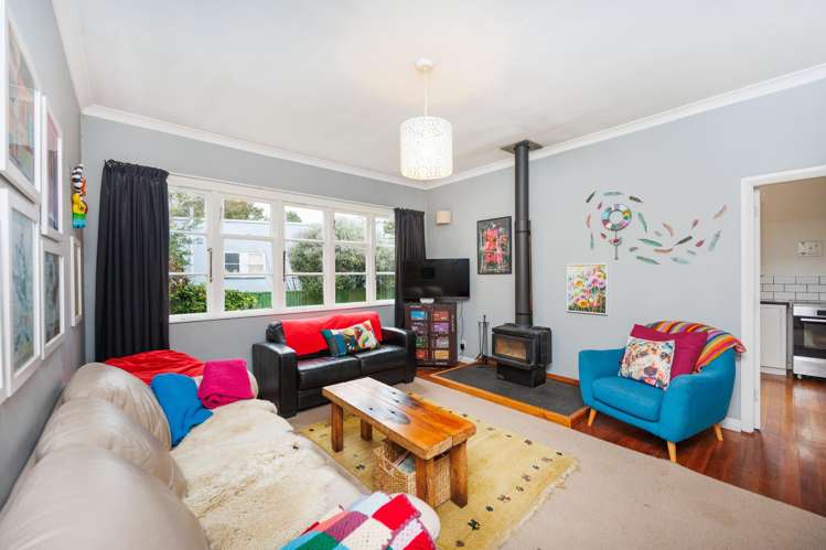 70 Savage Crescent West End_6