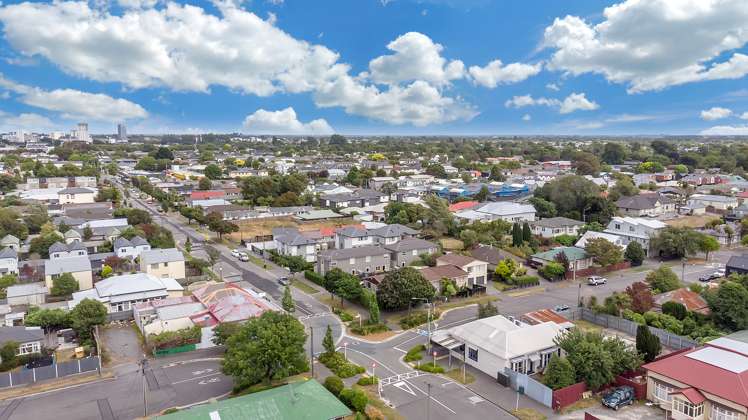 475 Worcester Street Linwood_15