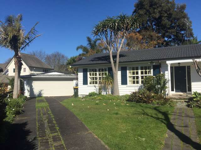12 Hemsway Place Sunnyhills_2