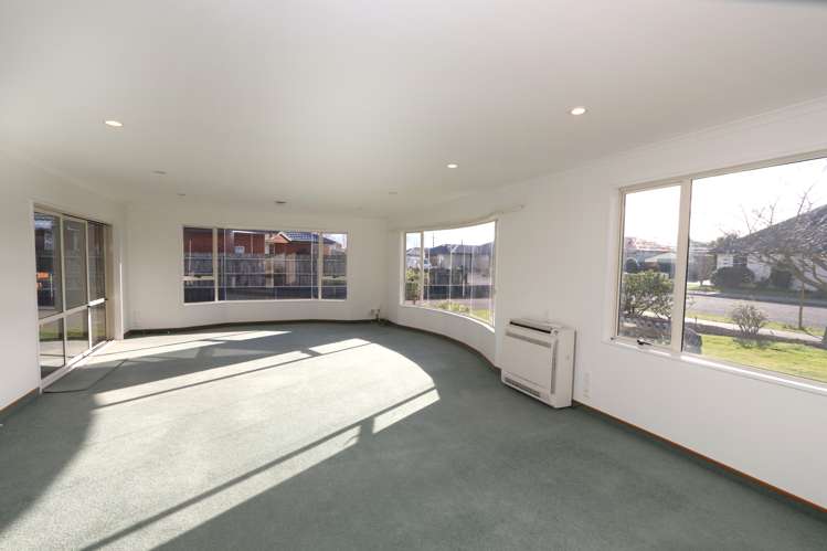 63 Kelvin Crescent Allenton_5